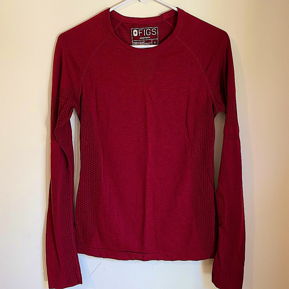 Women’s FIGS Salta Under Scrub Top - Small (Burgundy)